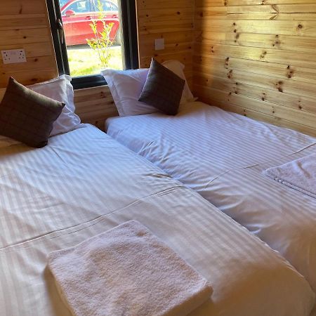 Hedgehog'S Nest Villa Bathgate Luaran gambar